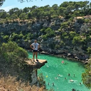 Meet your Posher, Zakhar